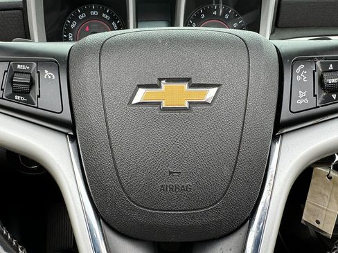 Used 2015 Chevrolet Camaro LT image 27