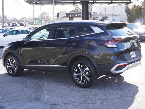 Used 2025 Kia Sportage EX image 10