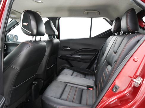 Used 2019 Nissan Kicks SR w/ SR Premium Package FWD image 14