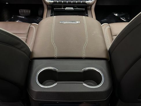 Used 2026 GMC Yukon XL Denali Ultimate AWD/4WD image 35