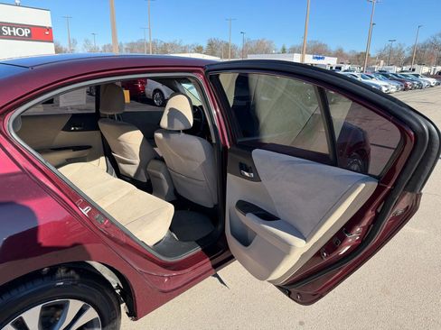 Used 2013 Honda Accord LX image 10