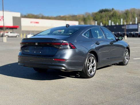 Used 2023 Honda Accord EX image 7