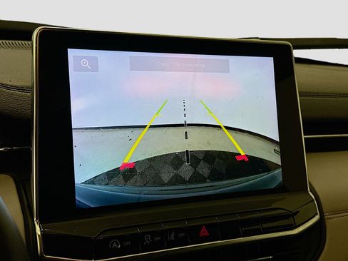 Used 2022 Jeep Compass Limited image 22