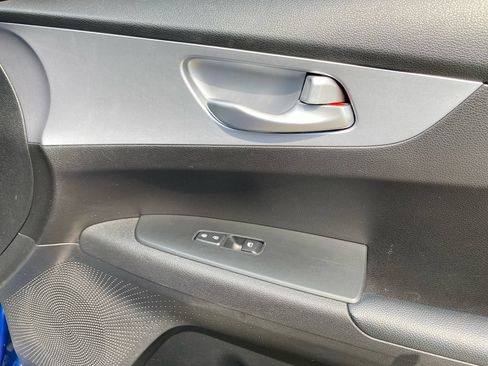 Certified 2023 Kia Forte LXS FWD image 13