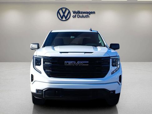 Used 2025 GMC Sierra 1500 Elevation w/ LPO, Elevation Black Package image 8