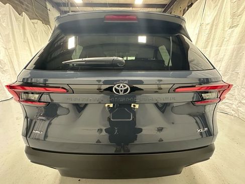Used 2025 Toyota Grand Highlander AWD image 6