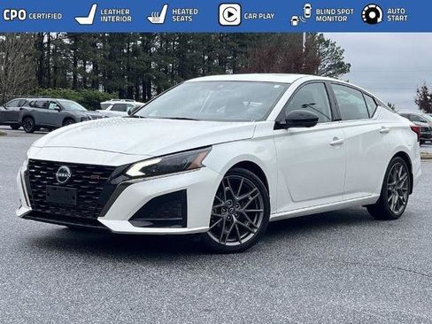 Certified 2024 Nissan Altima 2.0 SR image 1