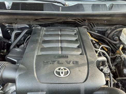 Used 2011 Toyota Tundra 2WD Double Cab w/ Tow Pkg image 10