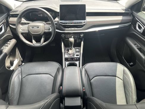Used 2022 Jeep Compass Trailhawk w/ Trailhawk Elite Group AWD/4WD image 23