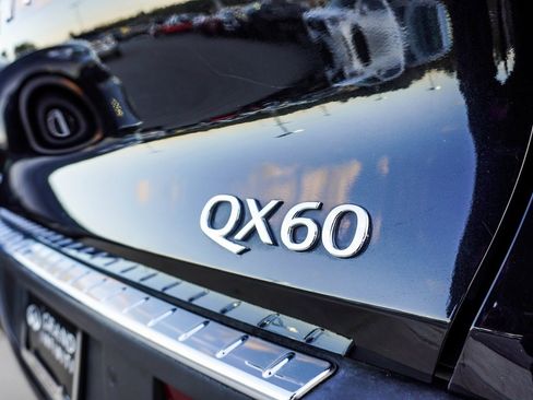 Used 2023 INFINITI QX60 Luxe w/ Vision Package image 13