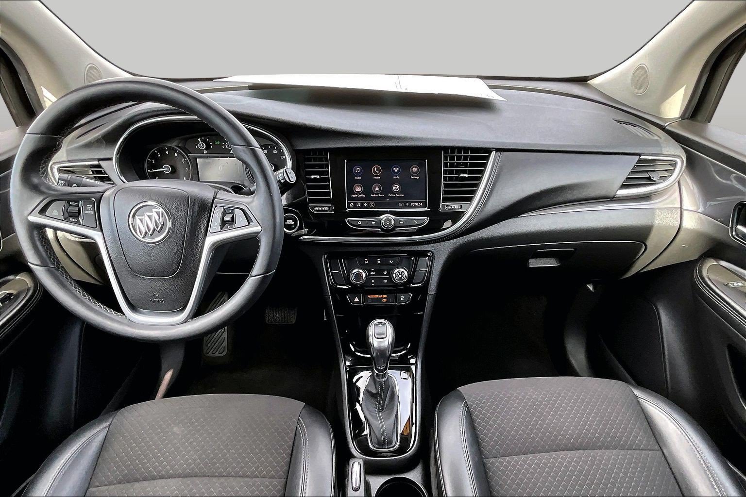 Used 2022 Buick Encore Preferred w/ Safety Package FWD image 14