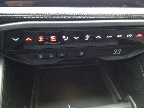 New 2026 Jeep Cherokee Laredo image 11