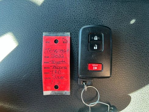 Used 2022 Toyota Tacoma 4x4 Double Cab image 27