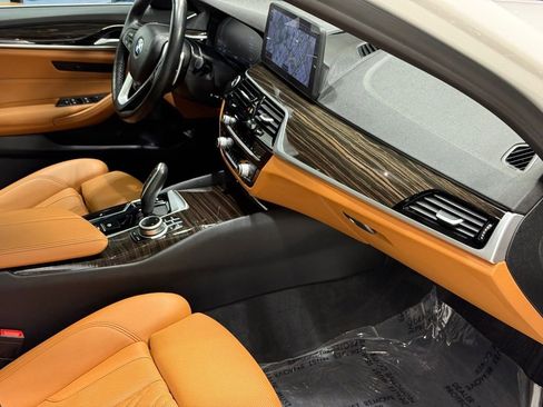 Certified 2022 BMW 540i xDrive w/ Convenience Package image 29