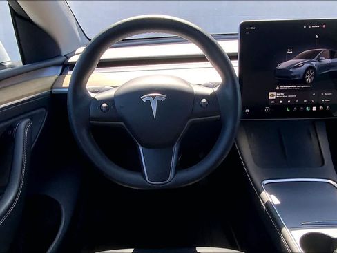 Used 2023 Tesla Model Y Long Range AWD/4WD image 14