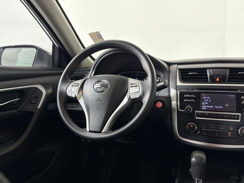 Used 2018 Nissan Altima 2.5 S FWD image 25