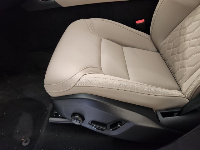 Certified 2026 Volvo XC90 B6 Plus w/ Protection Package Premier AWD/4WD image 25