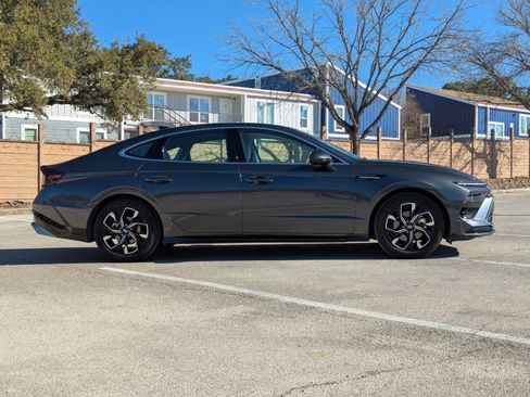 Used 2025 Hyundai Sonata SEL image 3