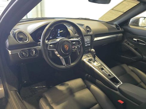 Used 2021 Porsche 718 Boxster RWD image 4