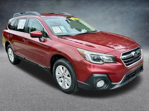 Used 2019 Subaru Outback 2.5i Premium AWD/4WD image 3