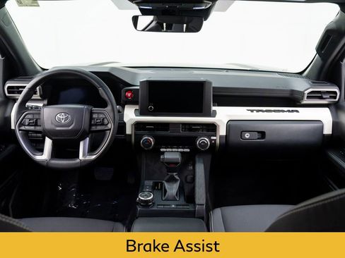 Used 2024 Toyota Tacoma TRD Off-Road image 10