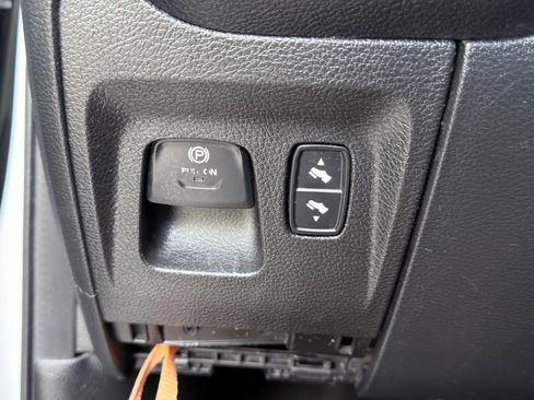 Used 2021 RAM 1500 Big Horn AWD/4WD image 8