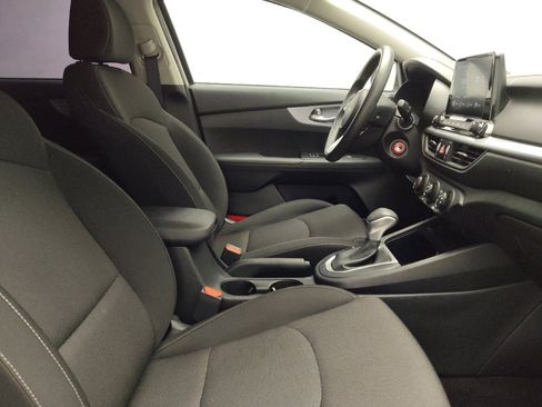 Used 2023 Kia Forte LXS image 21