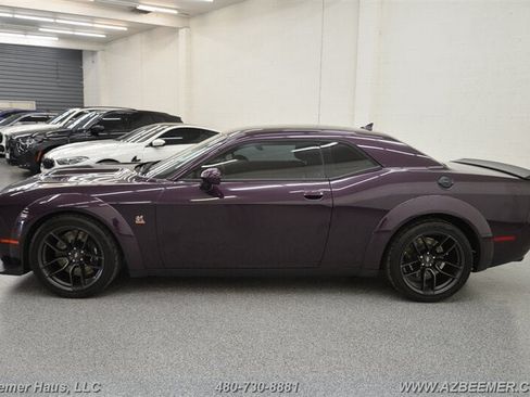Used 2022 Dodge Challenger R/T Scat Pack RWD image 5