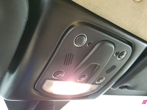 Used 2013 Maserati GranTurismo Sport image 45