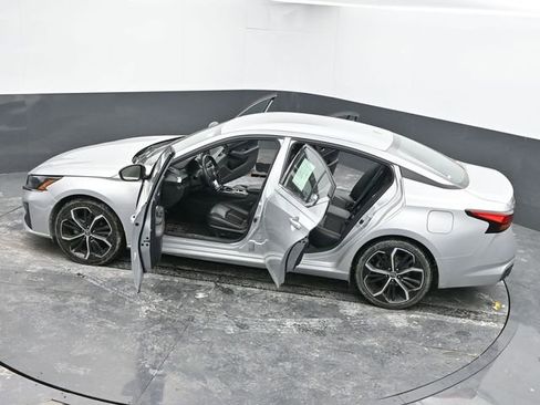 Used 2024 Nissan Altima 2.5 SR image 61