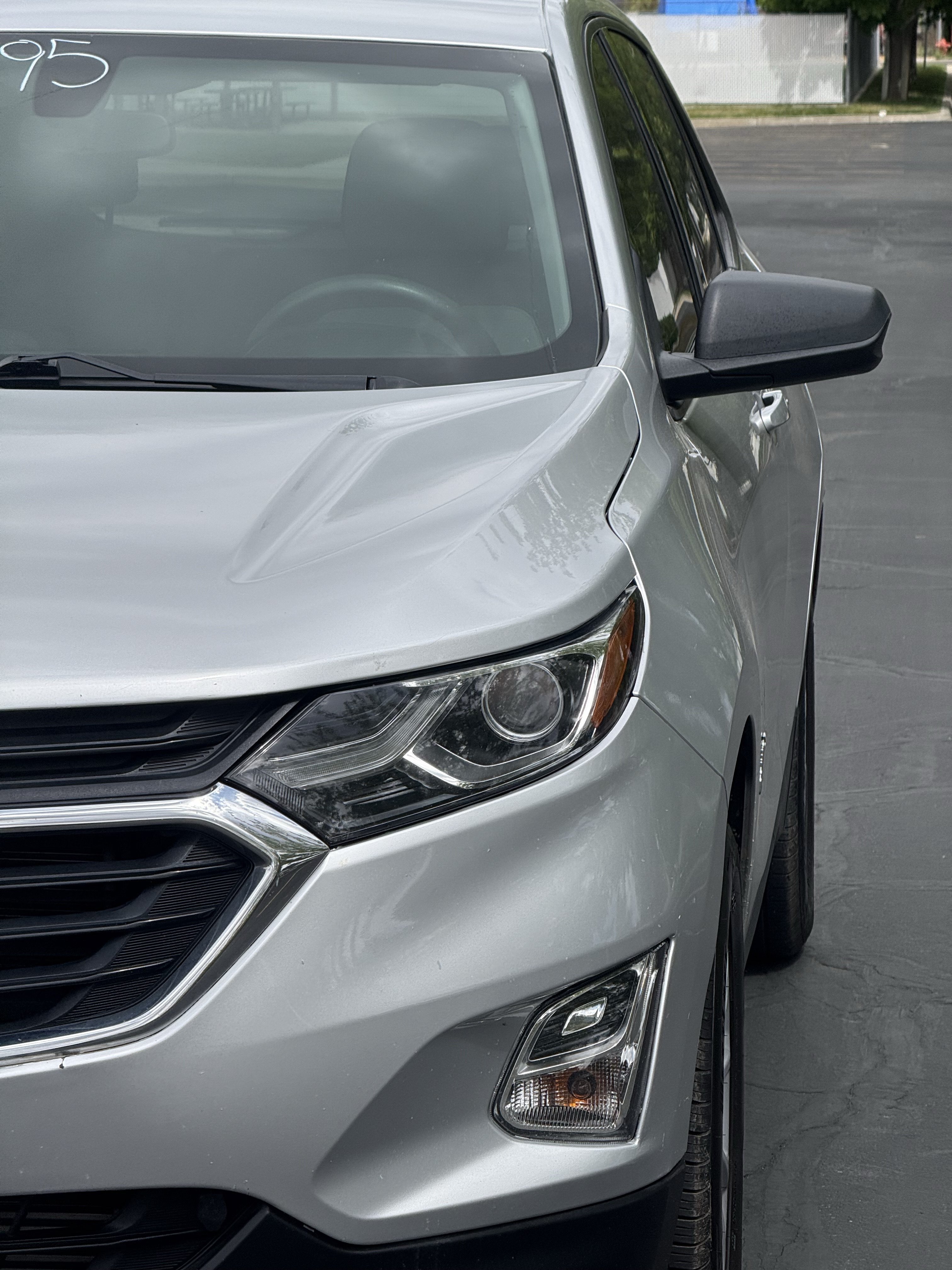 Used 2019 Chevrolet Equinox LS AWD/4WD image 23