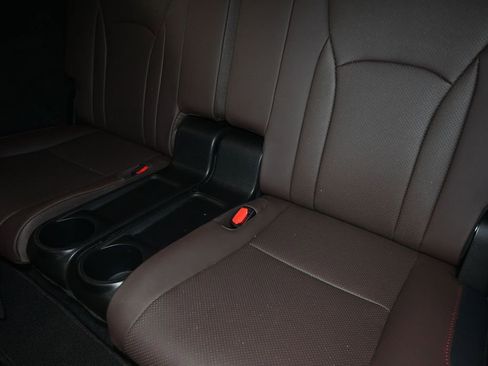 Used 2019 Lexus RX 450hL Premium w/ Premium Package AWD/4WD image 16
