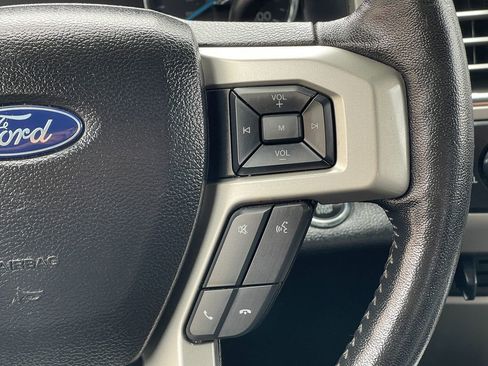 Used 2017 Ford F250 Lariat w/ Lariat Ultimate Package AWD/4WD image 36