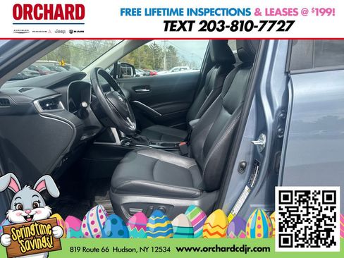 Used 2023 Toyota Corolla Cross XLE w/ Convenience Package AWD/4WD image 9