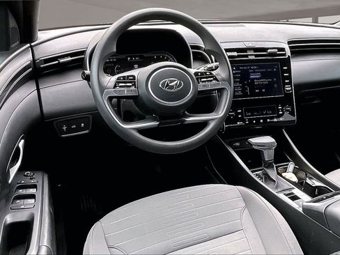 Certified 2024 Hyundai Santa Cruz SEL FWD image 9