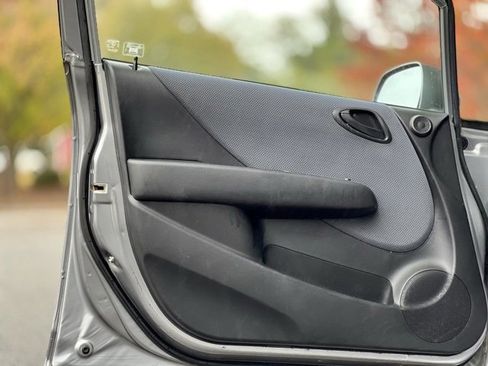 Used 2008 Honda Fit Sport image 10