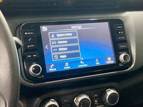 Used 2024 Nissan Kicks SV image 32