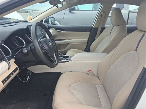 Used 2022 Toyota Camry LE FWD image 13