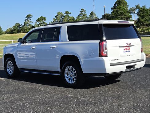 Used 2015 GMC Yukon XL SLE w/ Convenience Package AWD/4WD image 6