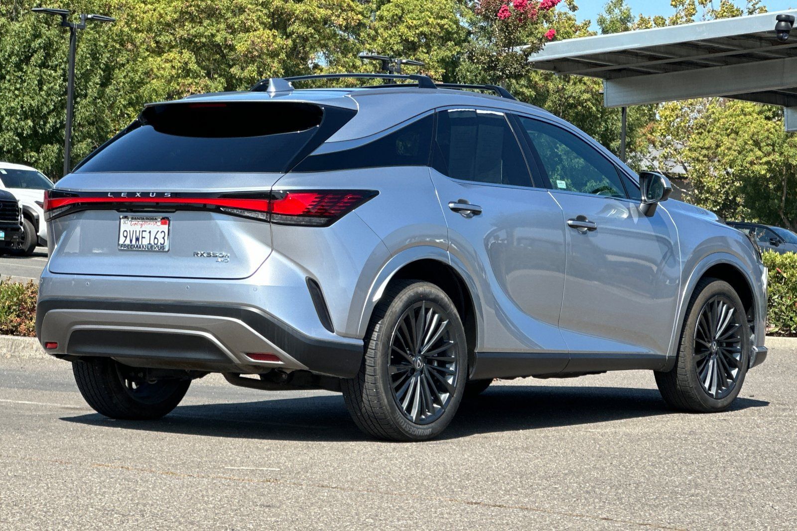 Used 2025 Lexus RX 350h w/ Convenience Package AWD/4WD image 4