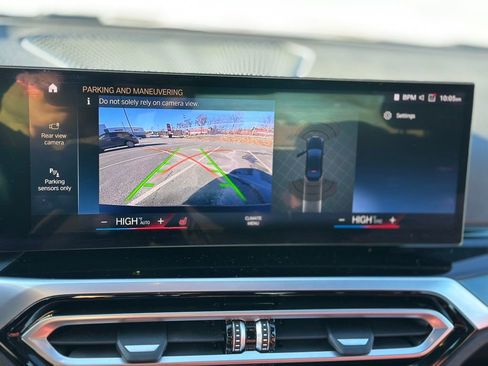 Certified 2023 BMW 330i xDrive Sedan w/ Premium Package image 17