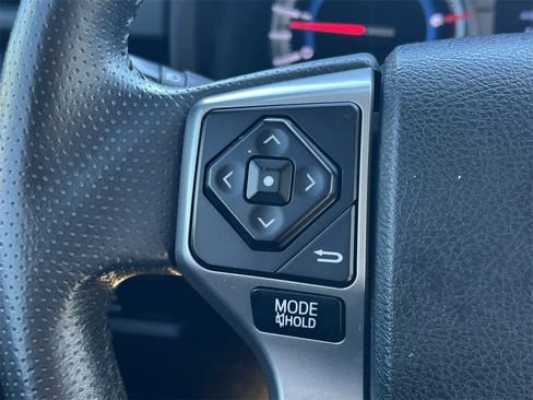 Used 2018 Toyota 4Runner SR5 Premium image 30