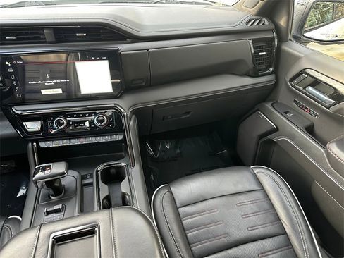 Used 2022 GMC Sierra 1500 AT4X image 52