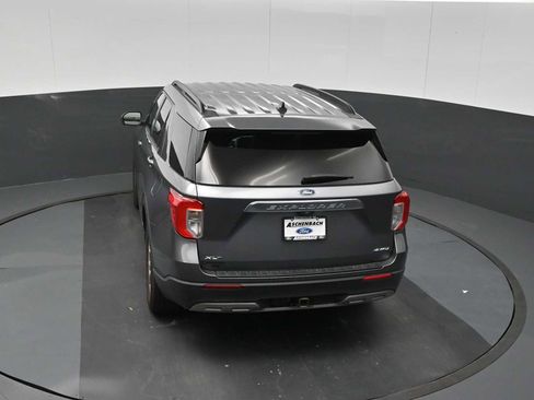 Used 2021 Ford Explorer XLT w/ Equipment Group 202A AWD/4WD image 27