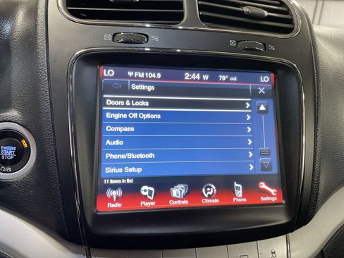 Used 2019 Dodge Journey SE FWD image 30