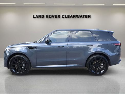 New 2026 Land Rover Range Rover Sport Dynamic SE AWD/4WD image 2