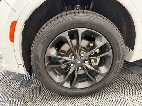 Used 2023 Dodge Durango GT w/ Blacktop Package AWD/4WD image 43