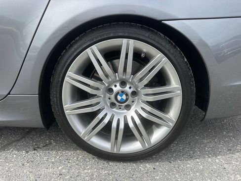 Used 2010 BMW 550i Sedan image 30