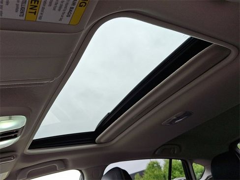 Used 2019 Subaru Crosstrek 2.0i Limited w/ Moonroof Package w/Navigation AWD/4WD image 14