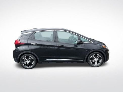 Used 2017 Chevrolet Bolt Premier w/ Driver Confidence II Package image 7
